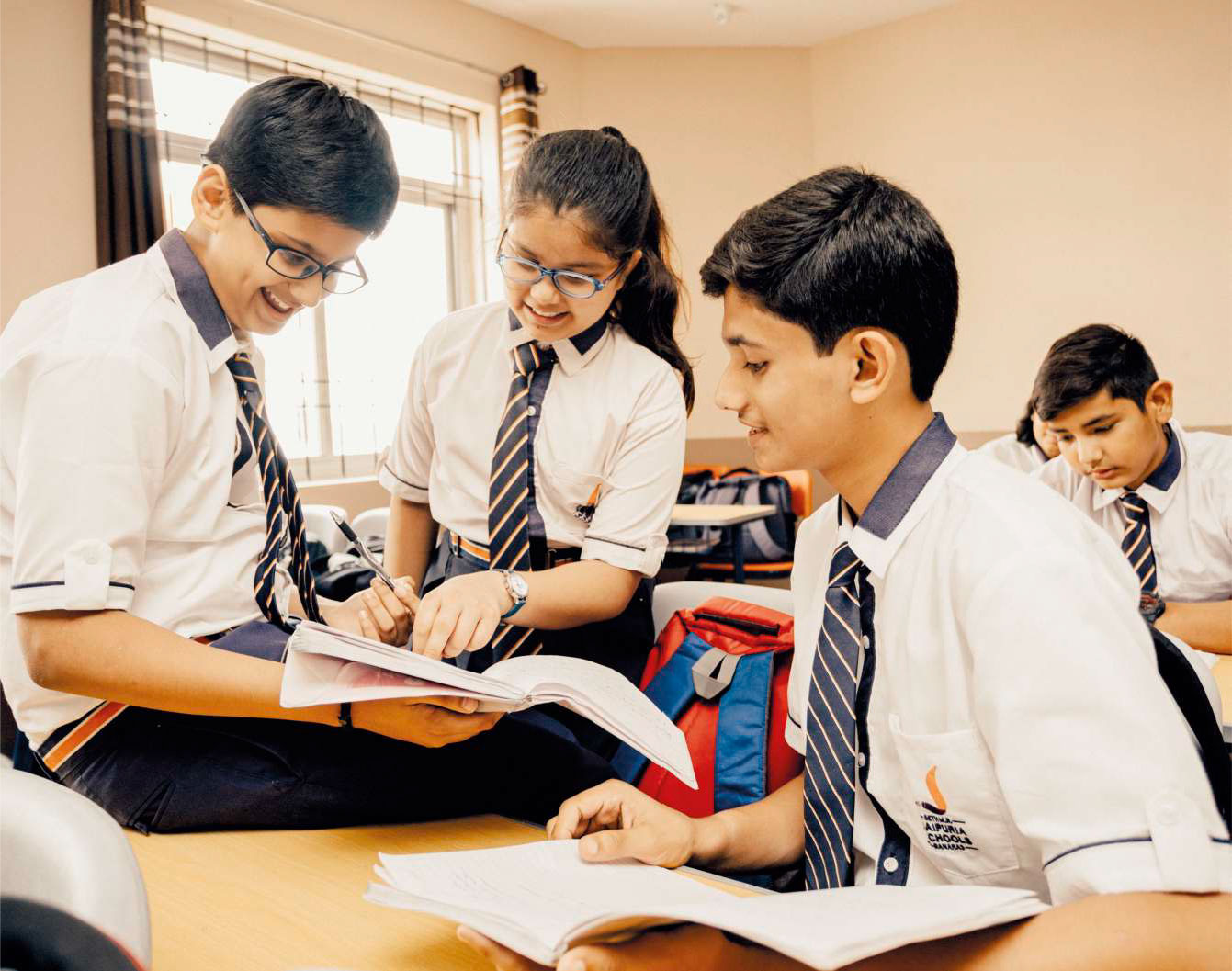 Best school for kids in Jagdishpur - Seth M.R. Jaipuria School Jagdishpur